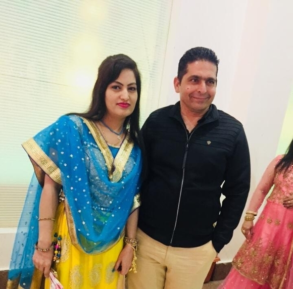 Meet your Posher, Monika - Picture 1 of 1